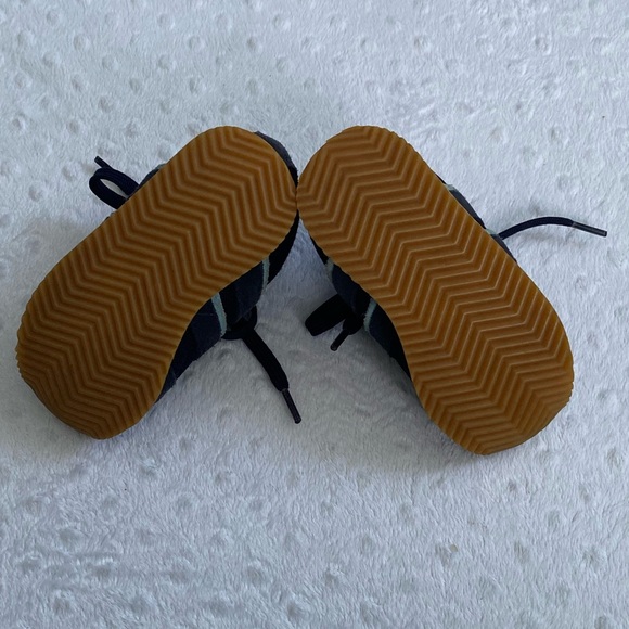 Baby Gap Shoes (size 6) - Picture 7 of 7